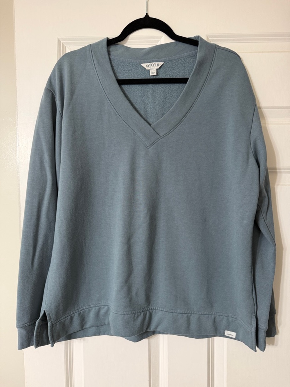 ORVIS Women's V Neck Long Sleeve Sweatshirt Green Gray Large Soft Hiking Cozy